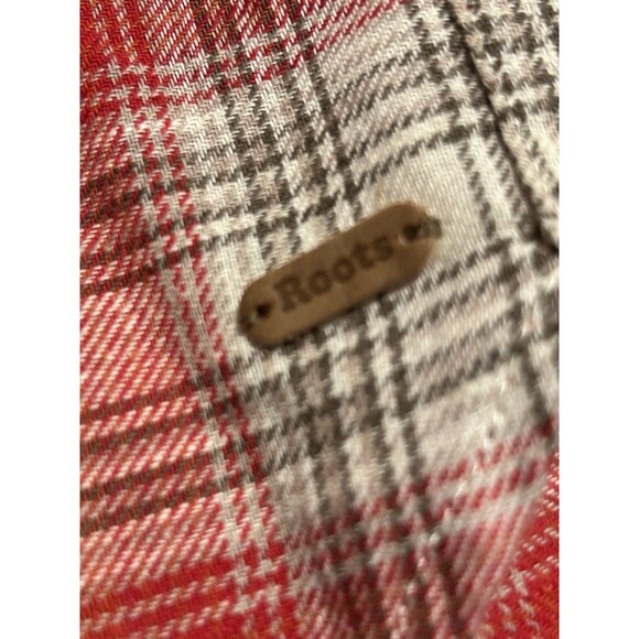 Women's Roots Canada (Small P) Red Plaid Flannel Pocketed Button Front Shirt - Picture 10 of 10